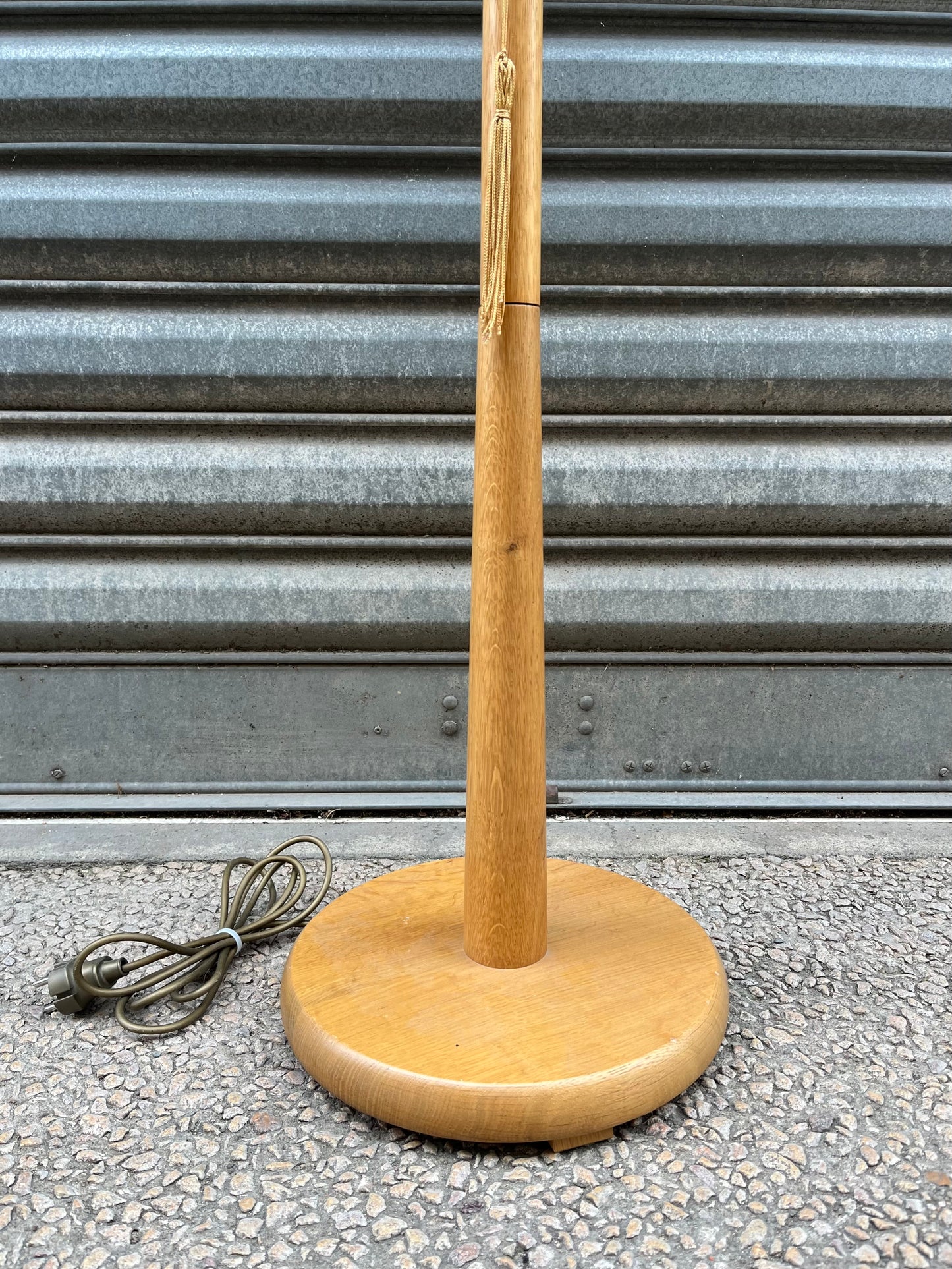 Lampadaire BÜLTMANN LEUCHTEN vintage en chêne