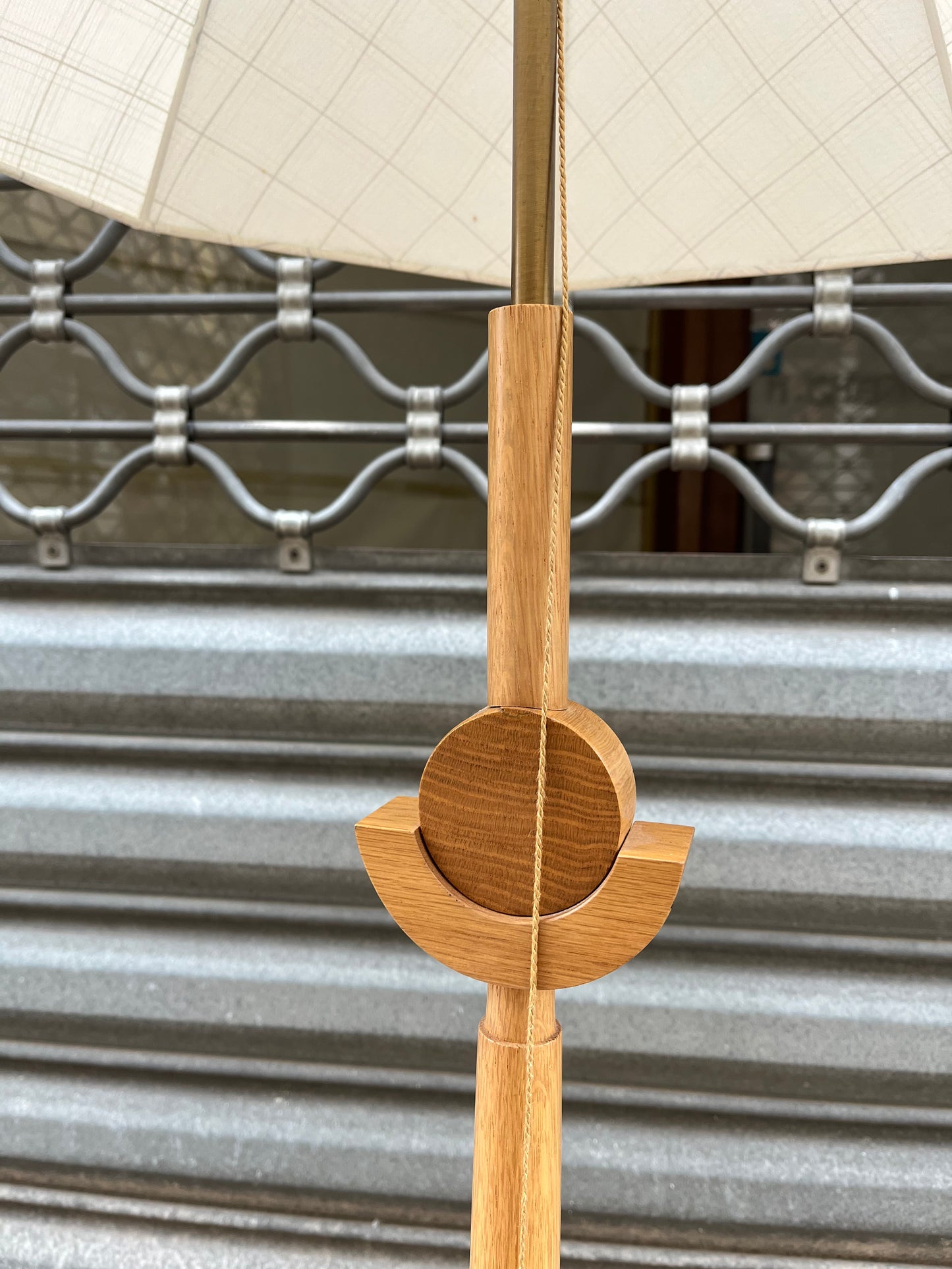 Lampadaire BÜLTMANN LEUCHTEN vintage en chêne