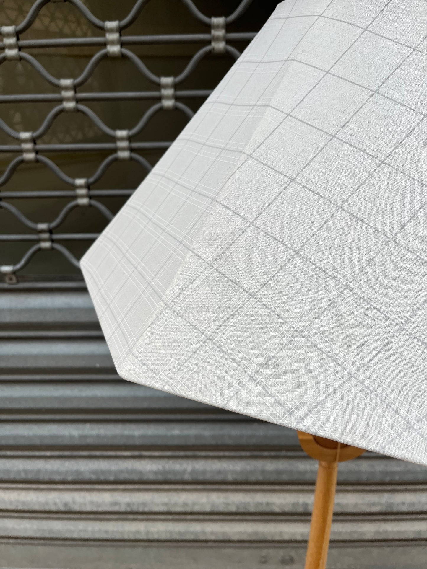 Lampadaire BÜLTMANN LEUCHTEN vintage en chêne