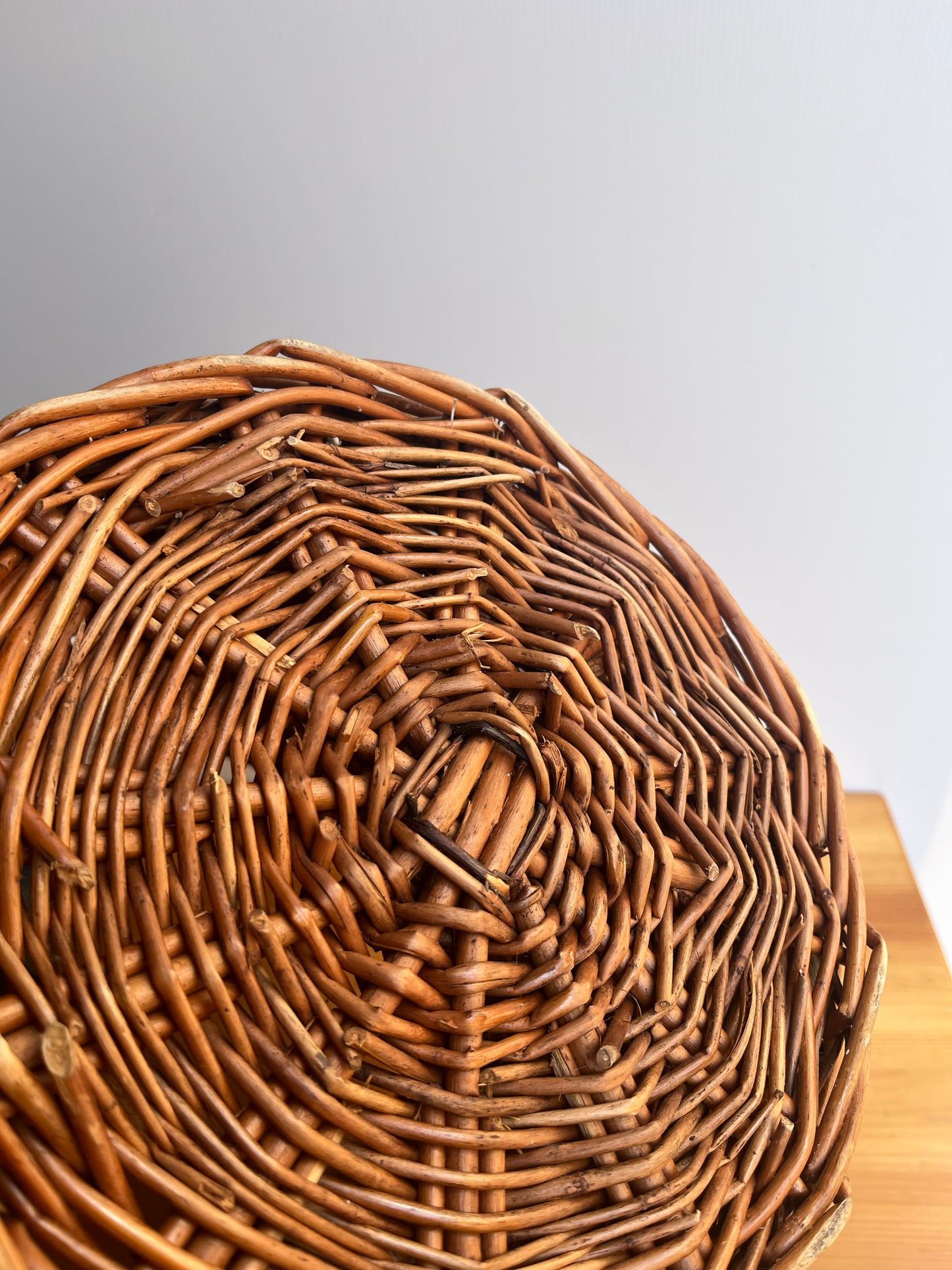 Corbeille à papier en osier tressé