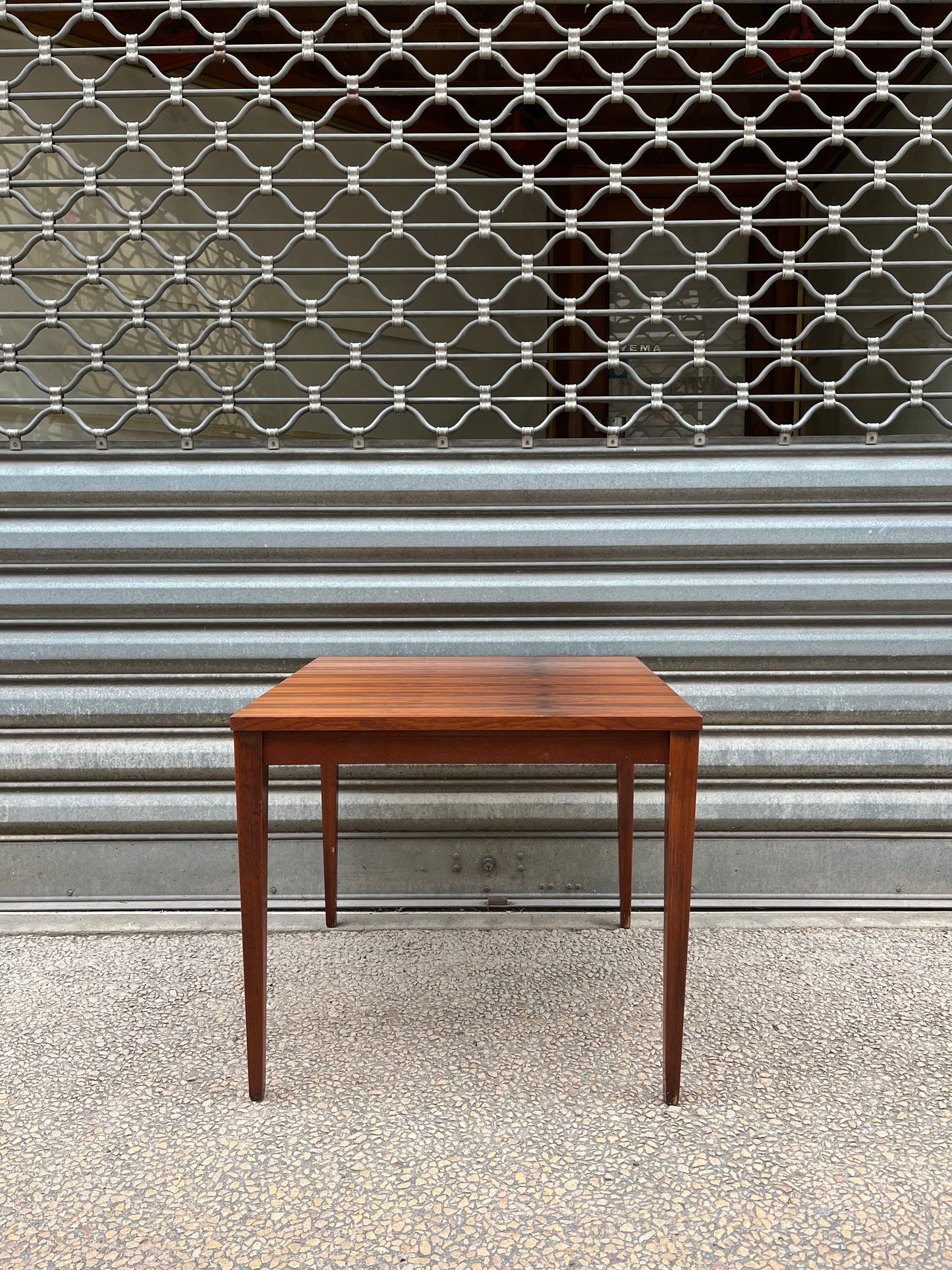 Table basse carrée placage palissandre