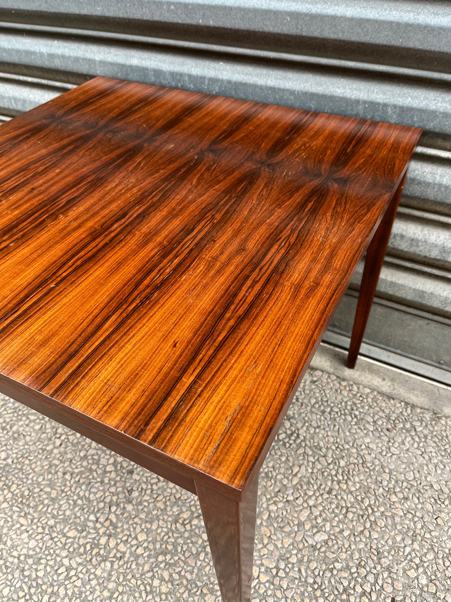 Table basse carrée placage palissandre