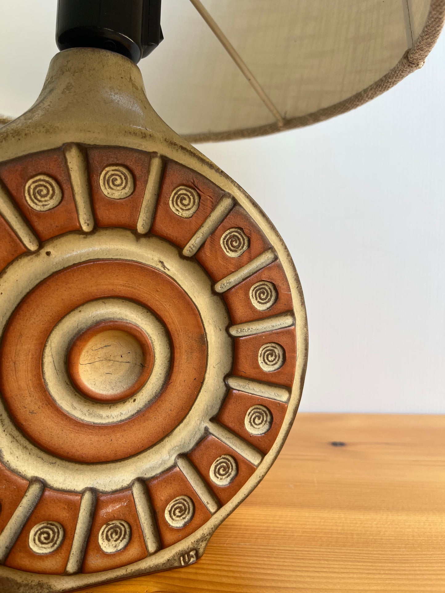 Lampe à poser en céramique double décor