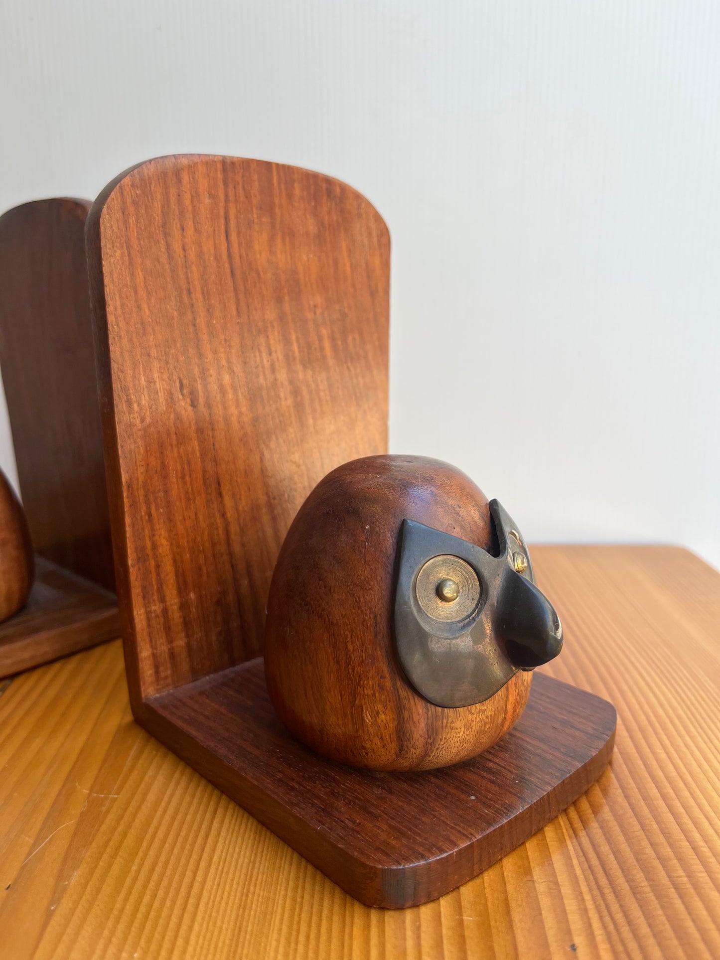 Paire de serre livres bois exotique et laiton