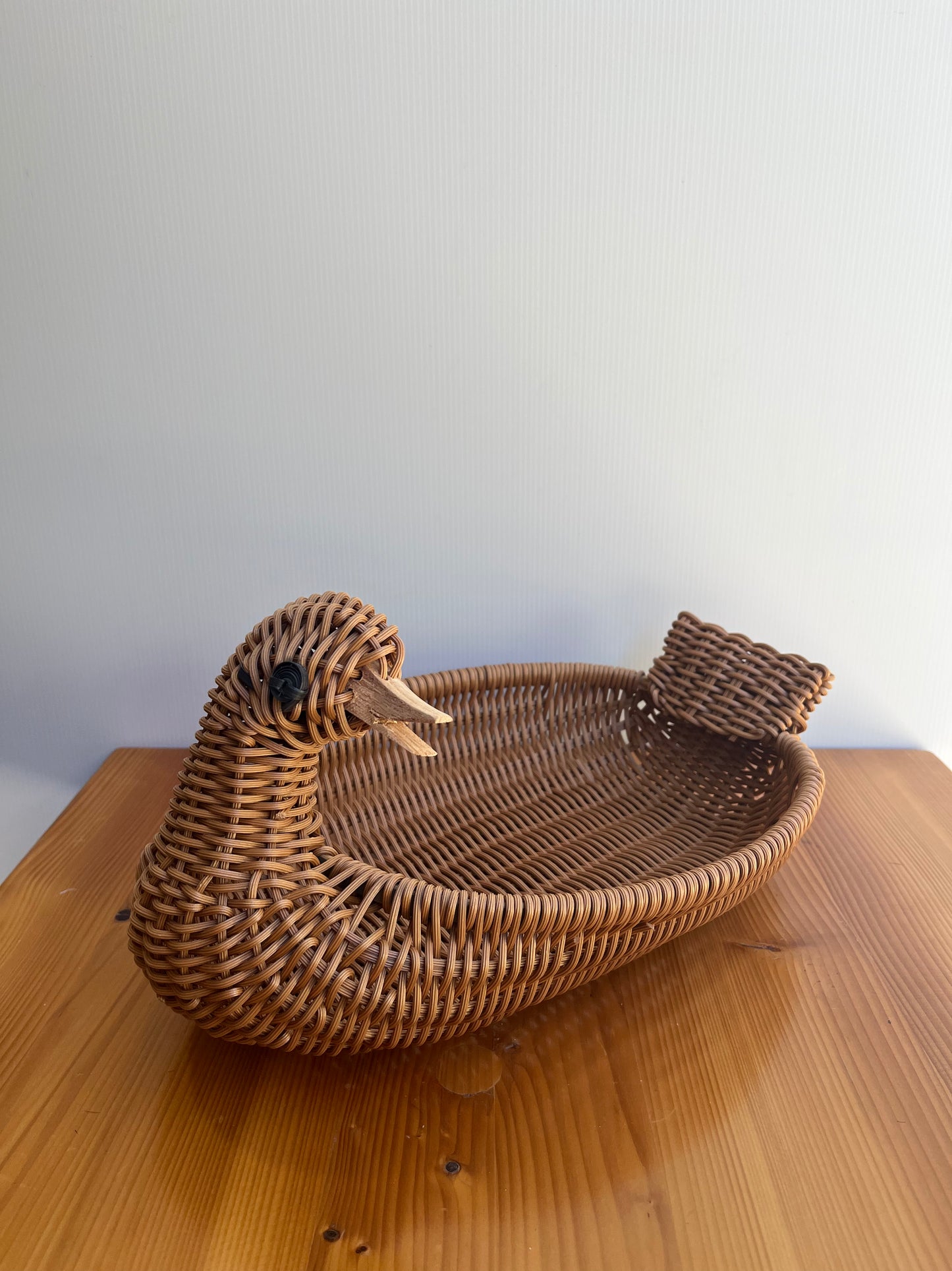 Corbeille tissée en plastique canard