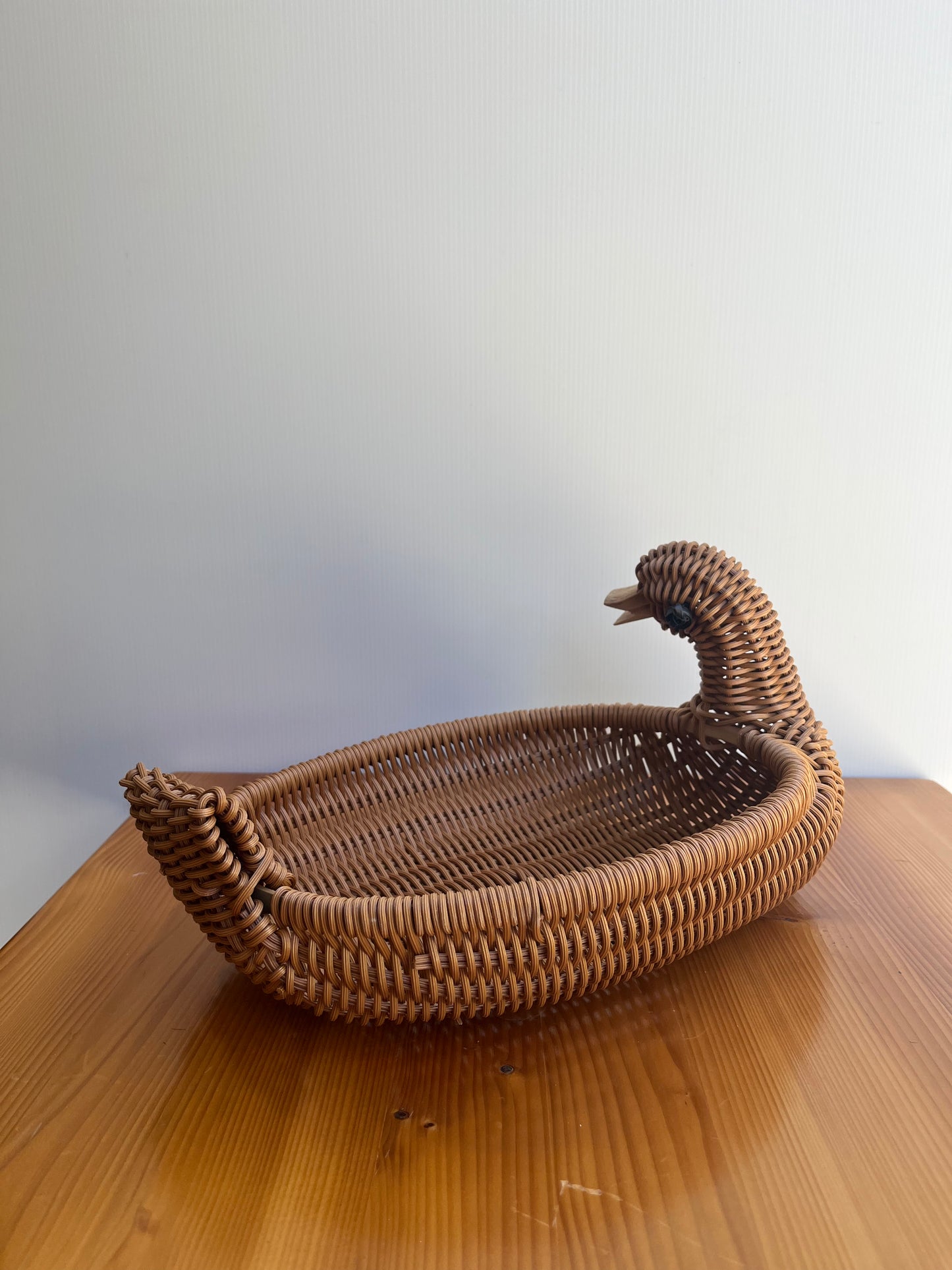Corbeille tissée en plastique canard