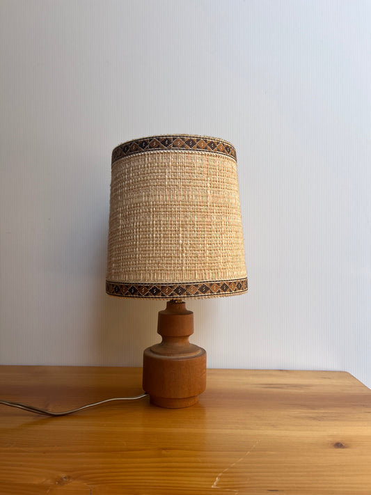 Petite lampe à poser en bois tourné