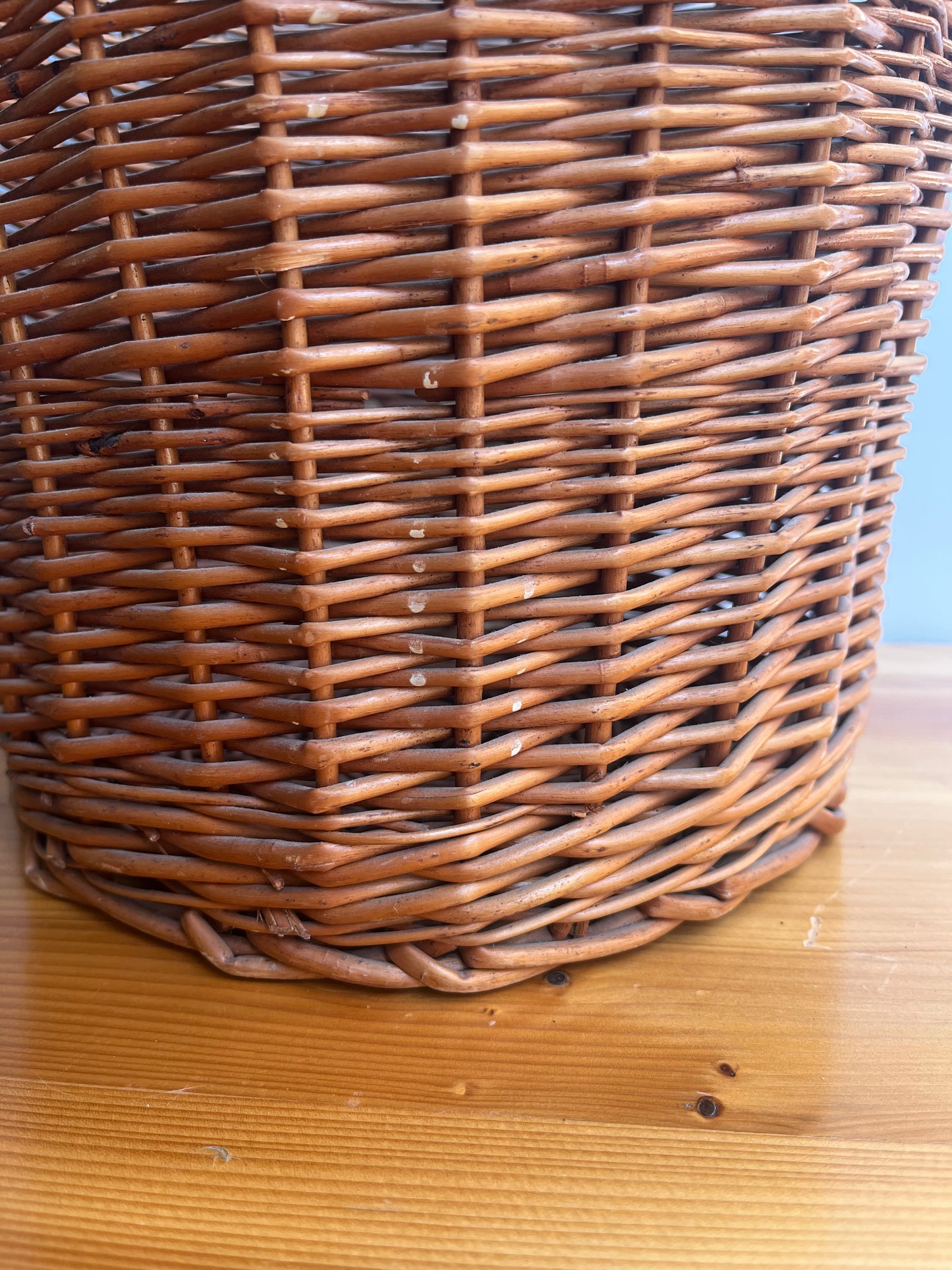 Corbeille à papier en osier tressé