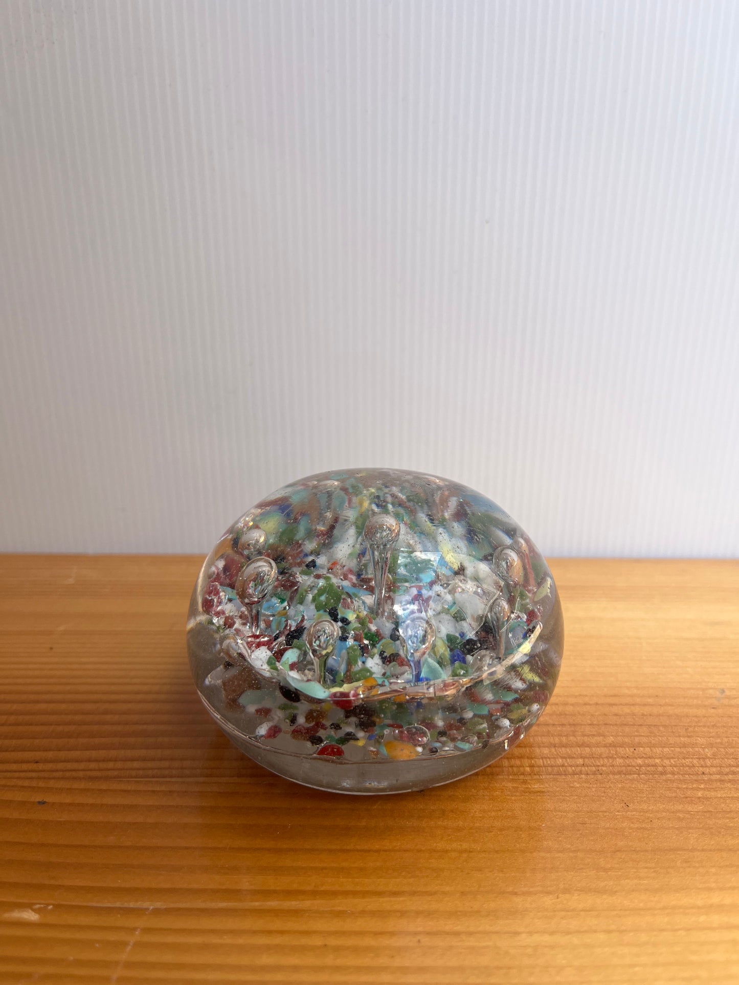 Sulfure/presse papier en verre avec inclusions