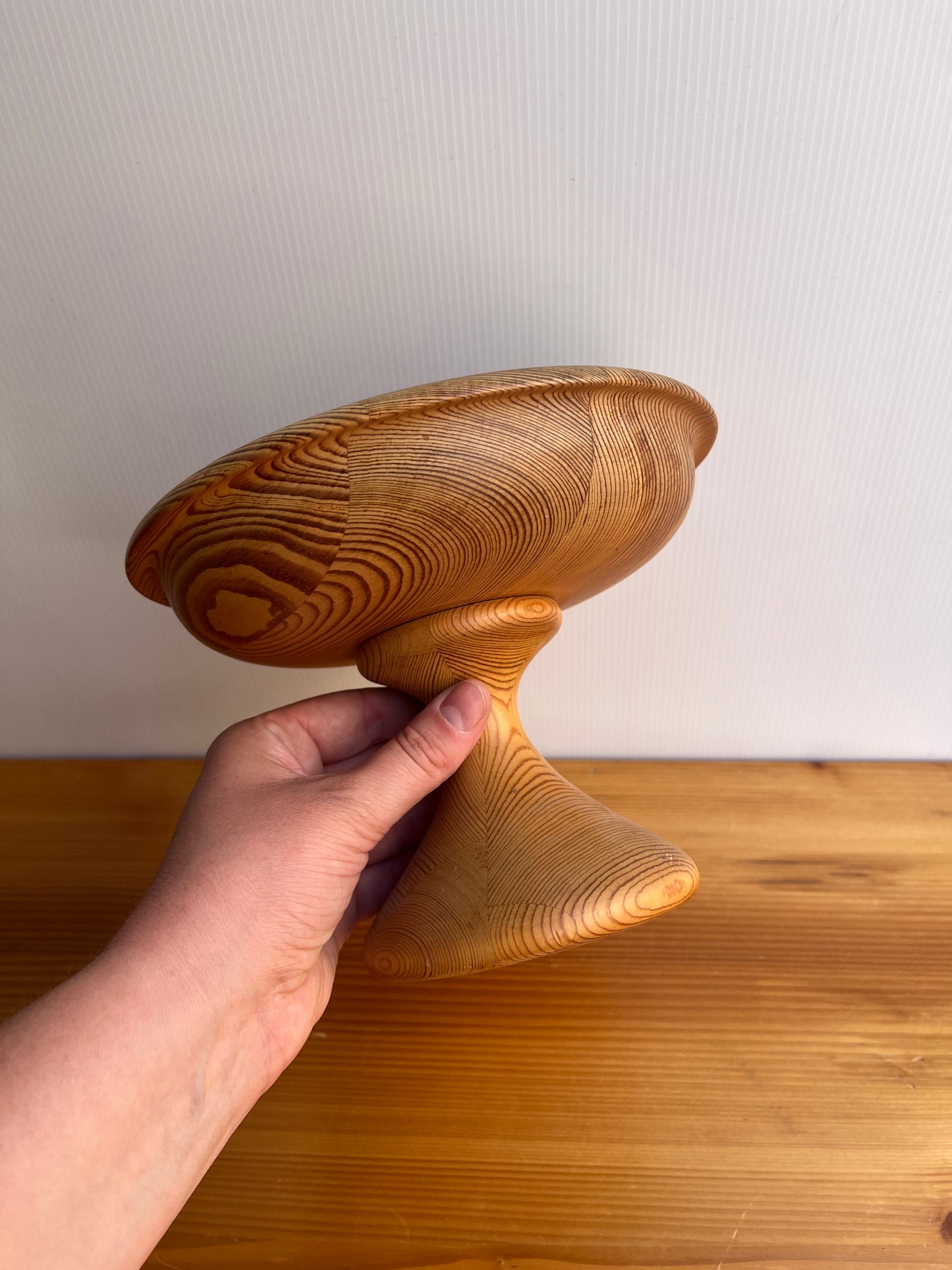 Coupe à fruits sur pied en bois tourné