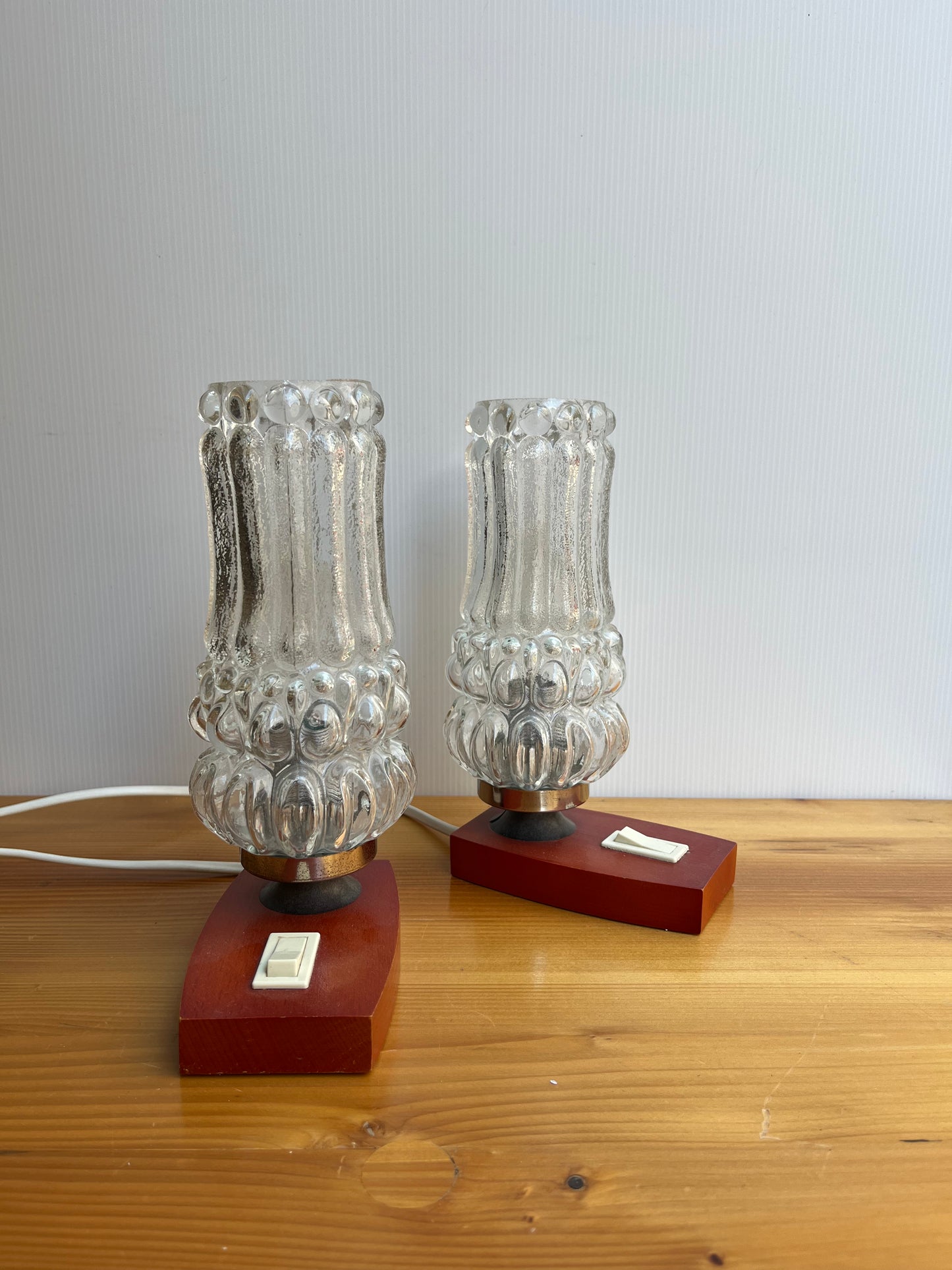 Paire de lampes de chevet vintage avec interrupteur