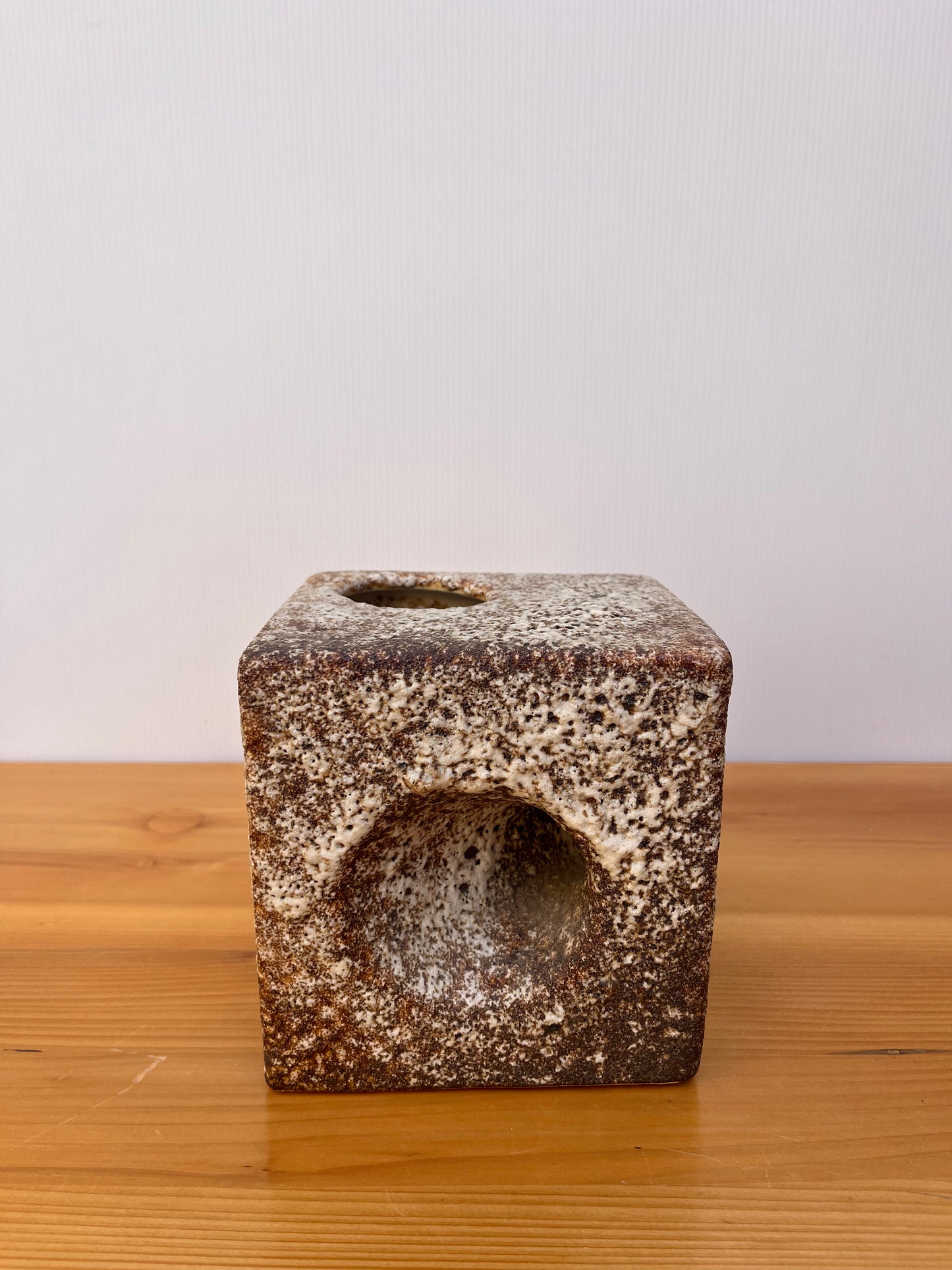 Vase carré en céramique "fat lava", années 60